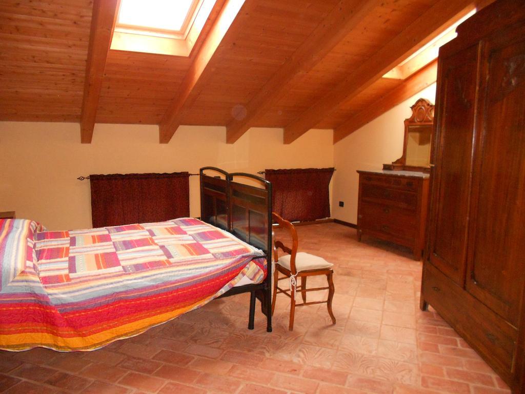 Agriturismo Monrabbioso Apartment Cereseto Стая снимка