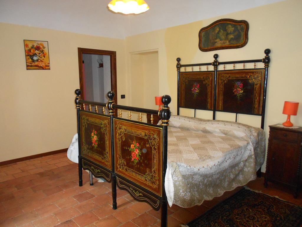 Agriturismo Monrabbioso Apartment Cereseto Стая снимка